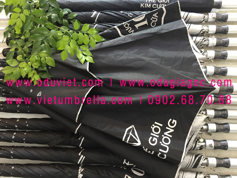 xưởng sản xuất ô dù cầm tay in logo quảng cáo